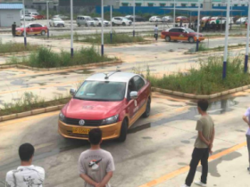 科二第三天,继续侧方位停车。