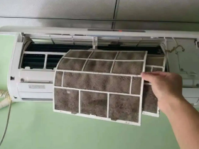 有些小行业还是挺赚钱的,比如空调清洗。