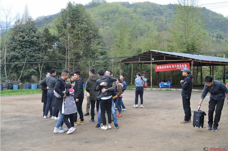 成都指南针教育拓展培训